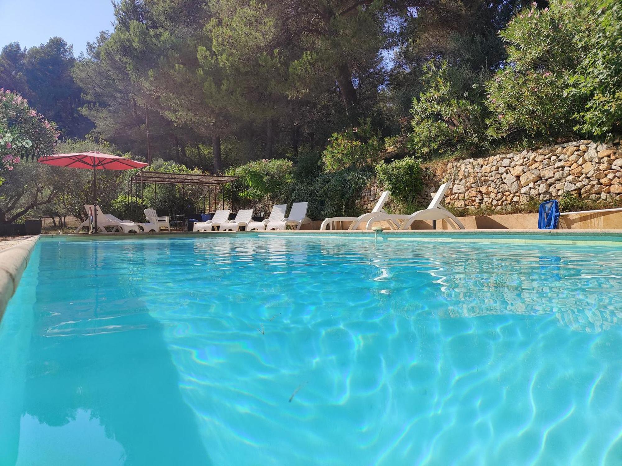 Villa Cigalons En Pleine Pinede Avec Piscine Chauffee De Mai A Septembre Auriol Dış mekan fotoğraf
